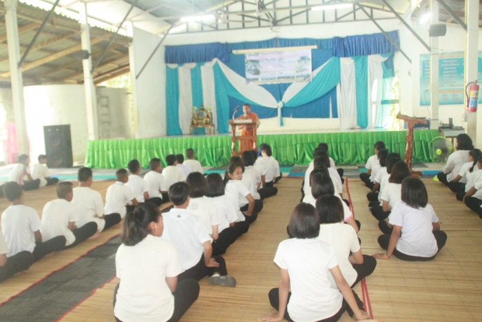 อบรมคุณธรรมนักเรียนระดับมัธยมศึกษา